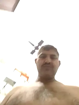 Snapshot of Amandev7 chatting on 05-12-26, 03:58 Amandev7 online show from 05-12-26, 03:58