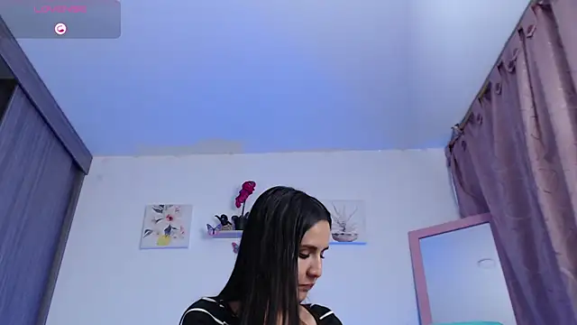 Annaross2 online show from 01-22-25, 10:59