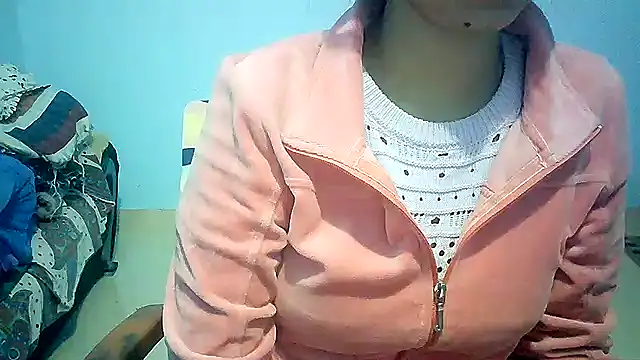 lovelydesi21 online show from 12-08-24, 07:58