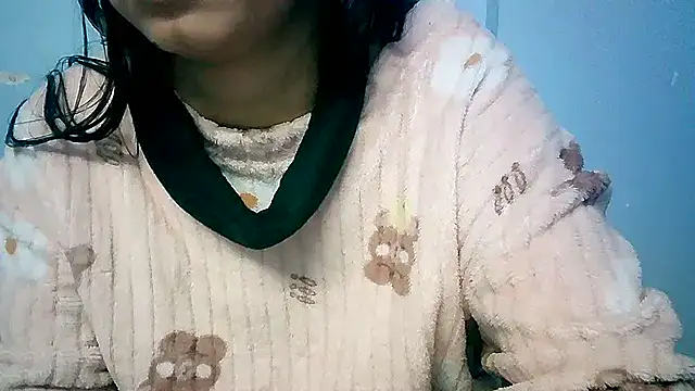 lovelydesi21 online show from 12-20-24, 07:39