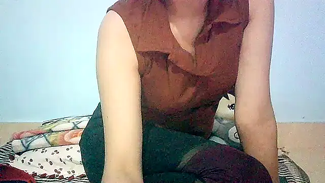 lovelydesi21 online show from 01-31-25, 04:38