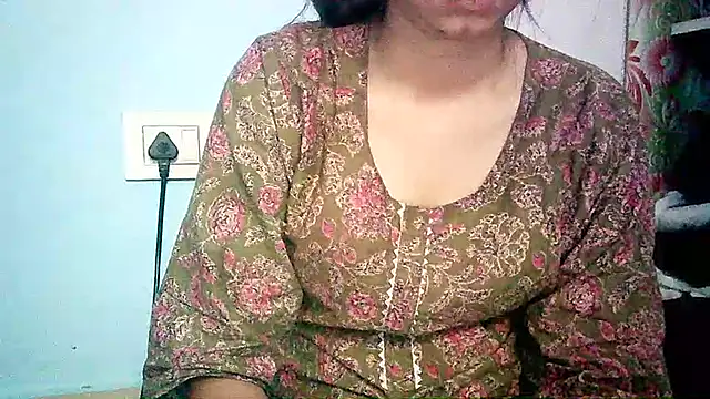 lovelydesi21 online show from 03-16-25, 10:44