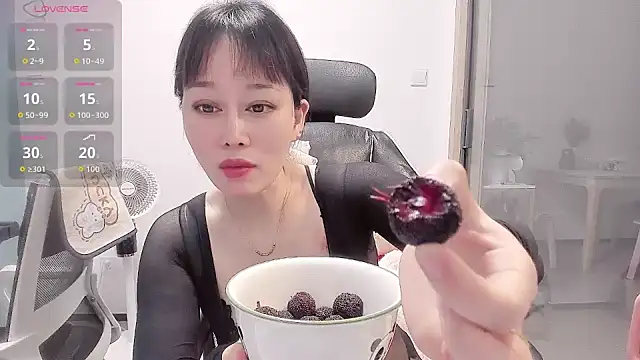 Vivian-6 online show from 06-14-26, 02:24