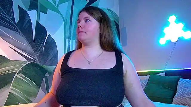 RubyValen online show from 10-20-25, 01:17