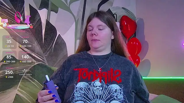 Snapshot of RubyValen chatting on 03-02-26, 01:30 RubyValen online show from 03-02-26, 01:30