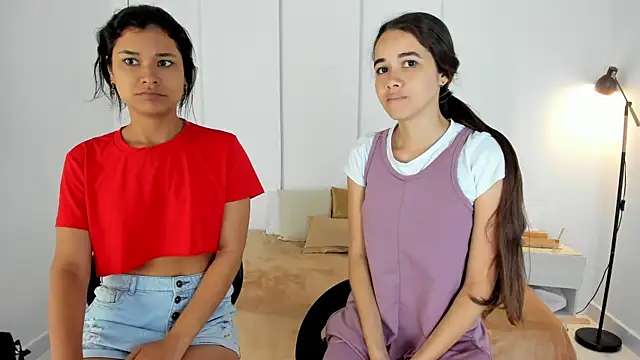 sexychanell 18 online show from 03-05-25, 12:44