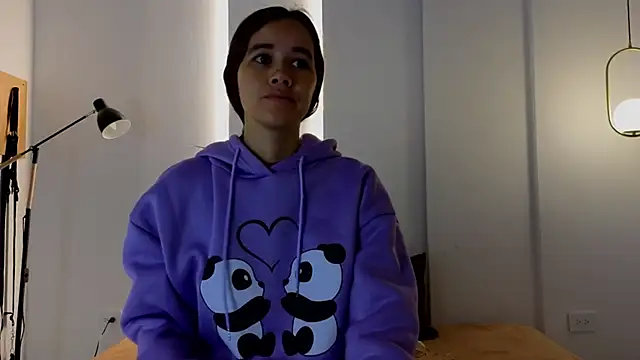 sexychanell 18 online show from 04-18-26, 01:37