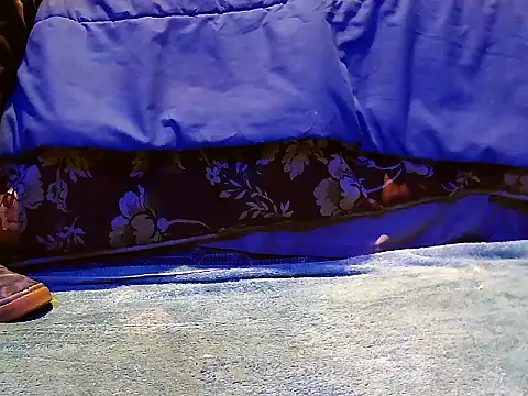 DarkHorse89 online show from 09-17-25, 01:57