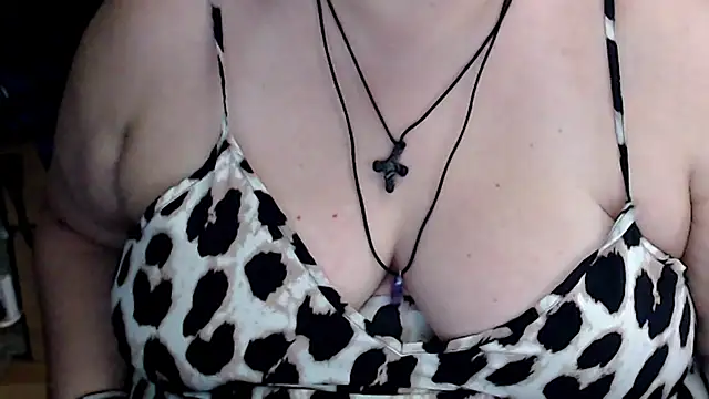 mayasmith online show from 11-17-25, 07:25