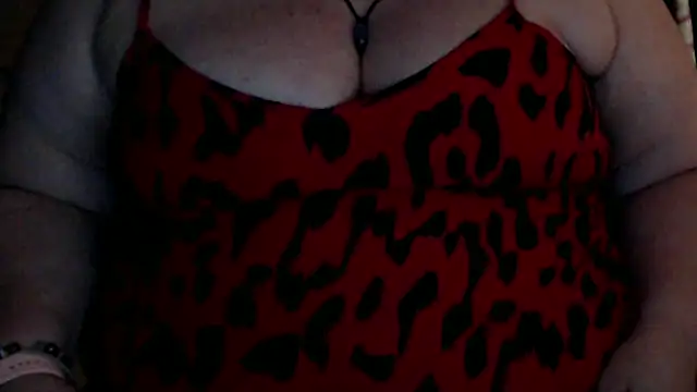 Snapshot of mayasmith chatting on 07-07-26, 12:53 mayasmith online show from 07-07-26, 12:53
