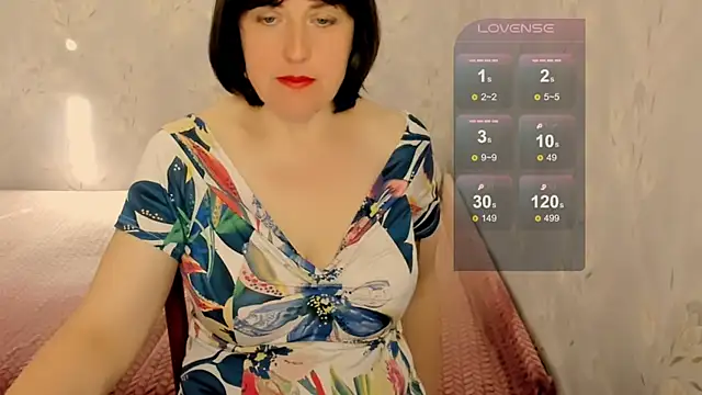 Snapshot of Rainbow_lady chatting on 06-25-26, 04:01 Rainbow lady online show from 06-25-26, 04:01