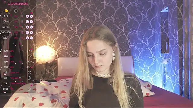 MiaMiaMeow online show from 05-30-26, 05:54