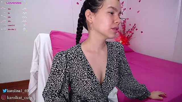 Karolina 1 online show from 01-13-25, 02:21