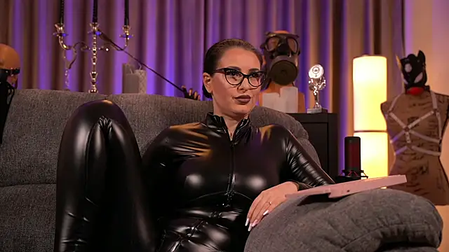 kelly kent online show from 12-08-24, 03:21