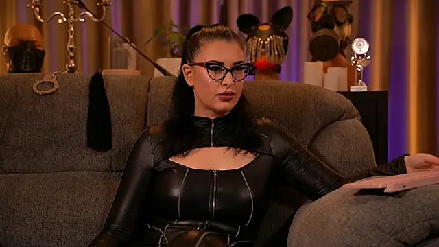 kelly kent online show from 10-11-25, 09:13