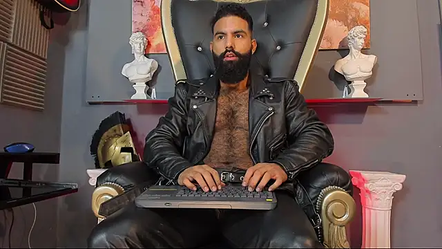 Snapshot of BeardAndrew chatting on 12-10-24, 01:43 BeardAndrew online show from 12-10-24, 01:43