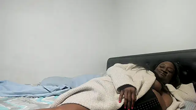 Katiefyi online show from 03-29-26, 02:44