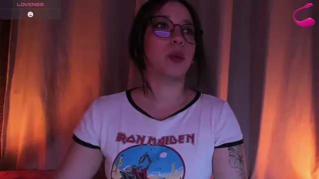 Apartment28 online show from 05-17-26, 04:54