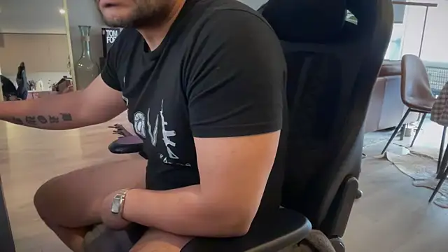 HungandThickLatin online show from 02-15-25, 12:48