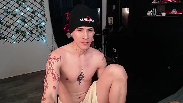 Snapshot of andybxby chatting on 01-25-25, 08:21 andybxby online show from 01-25-25, 08:21