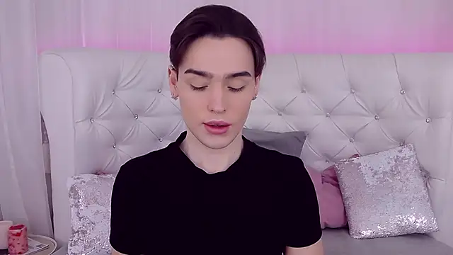 RobbyCharming online show from 02-14-25, 07:44