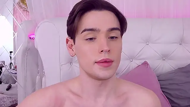 RobbyCharming online show from 02-25-25, 01:52