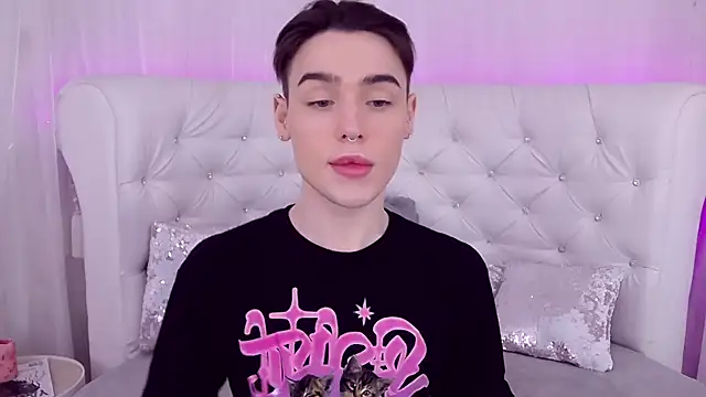 RobbyCharming online show from 03-09-25, 07:48