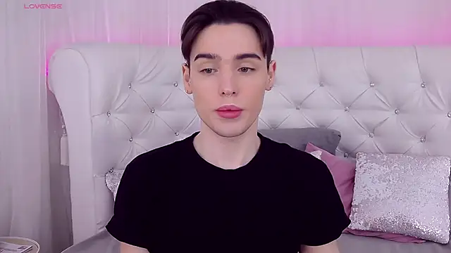 RobbyCharming online show from 03-23-25, 01:31