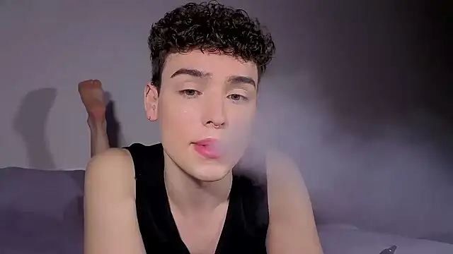 RobbyCharming online show from 09-19-25, 03:41