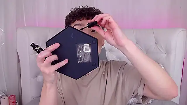 RobbyCharming online show from 10-10-25, 03:38