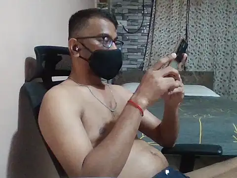 Snapshot of sexx4 chatting on 05-05-26, 10:40 sexx4 online show from 05-05-26, 10:40