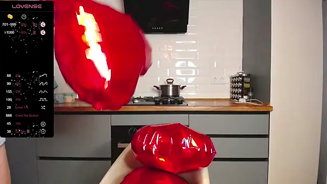 Snapshot of BubbbleGumm chatting on 02-12-25, 03:38 BubbbleGumm online show from 02-12-25, 03:38