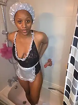 Snapshot of chichi1202 chatting on 10-19-25, 06:19 chichi1202 online show from 10-19-25, 06:19