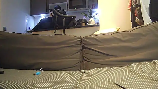 uk-bobbie-uk online show from 12-20-24, 01:58