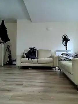 uk-bobbie-uk online show from 12-27-24, 11:39