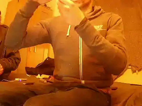 uk-bobbie-uk online show from 01-06-25, 07:02