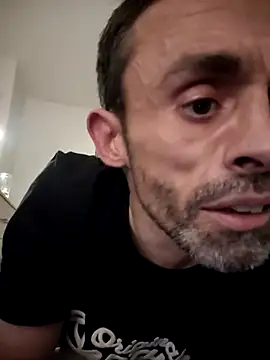 uk-bobbie-uk online show from 03-03-25, 04:25