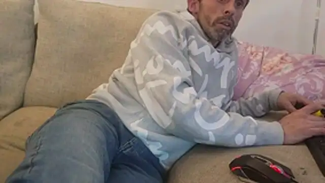 uk-bobbie-uk online show from 10-29-25, 02:47