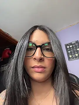 charlotte stevenss  online show from 07-18-26, 04:00