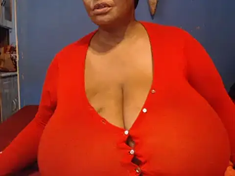 Snapshot of CUTEFIRMMELONSS chatting on 01-21-25, 08:21 CUTEFIRMMELONSS online show from 01-21-25, 08:21