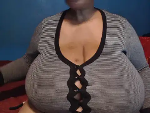 Snapshot of CUTEFIRMMELONSS chatting on 02-13-25, 06:48 CUTEFIRMMELONSS online show from 02-13-25, 06:48