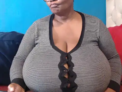 Snapshot of CUTEFIRMMELONSS chatting on 02-16-25, 08:54 CUTEFIRMMELONSS online show from 02-16-25, 08:54