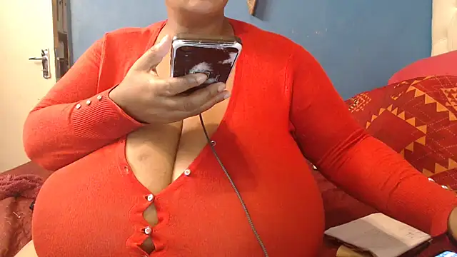 Snapshot of CUTEFIRMMELONSS chatting on 02-22-25, 05:44 CUTEFIRMMELONSS online show from 02-22-25, 05:44