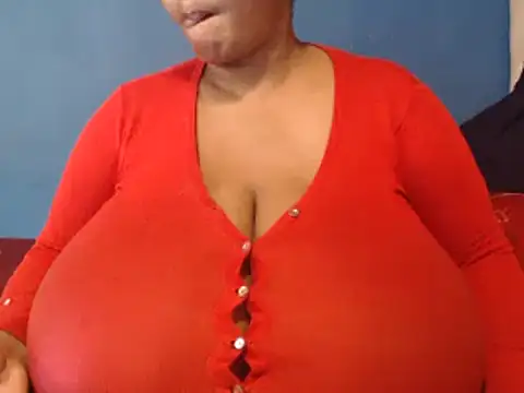 Snapshot of CUTEFIRMMELONSS chatting on 02-26-25, 12:25 CUTEFIRMMELONSS online show from 02-26-25, 12:25