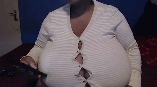 Snapshot of CUTEFIRMMELONSS chatting on 03-06-25, 09:20 CUTEFIRMMELONSS online show from 03-06-25, 09:20