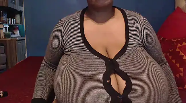 Snapshot of CUTEFIRMMELONSS chatting on 03-10-25, 04:35 CUTEFIRMMELONSS online show from 03-10-25, 04:35