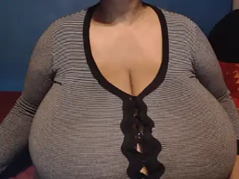 Snapshot of CUTEFIRMMELONSS chatting on 03-13-25, 05:18 CUTEFIRMMELONSS online show from 03-13-25, 05:18