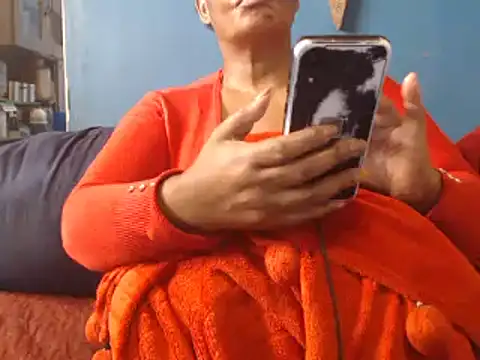 Snapshot of CUTEFIRMMELONSS chatting on 03-22-25, 06:43 CUTEFIRMMELONSS online show from 03-22-25, 06:43