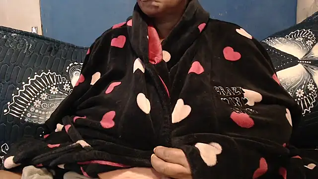 Snapshot of CUTEFIRMMELONSS chatting on 09-19-25, 09:22 CUTEFIRMMELONSS online show from 09-19-25, 09:22