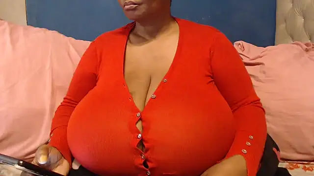 Snapshot of CUTEFIRMMELONSS chatting on 10-02-25, 09:38 CUTEFIRMMELONSS online show from 10-02-25, 09:38